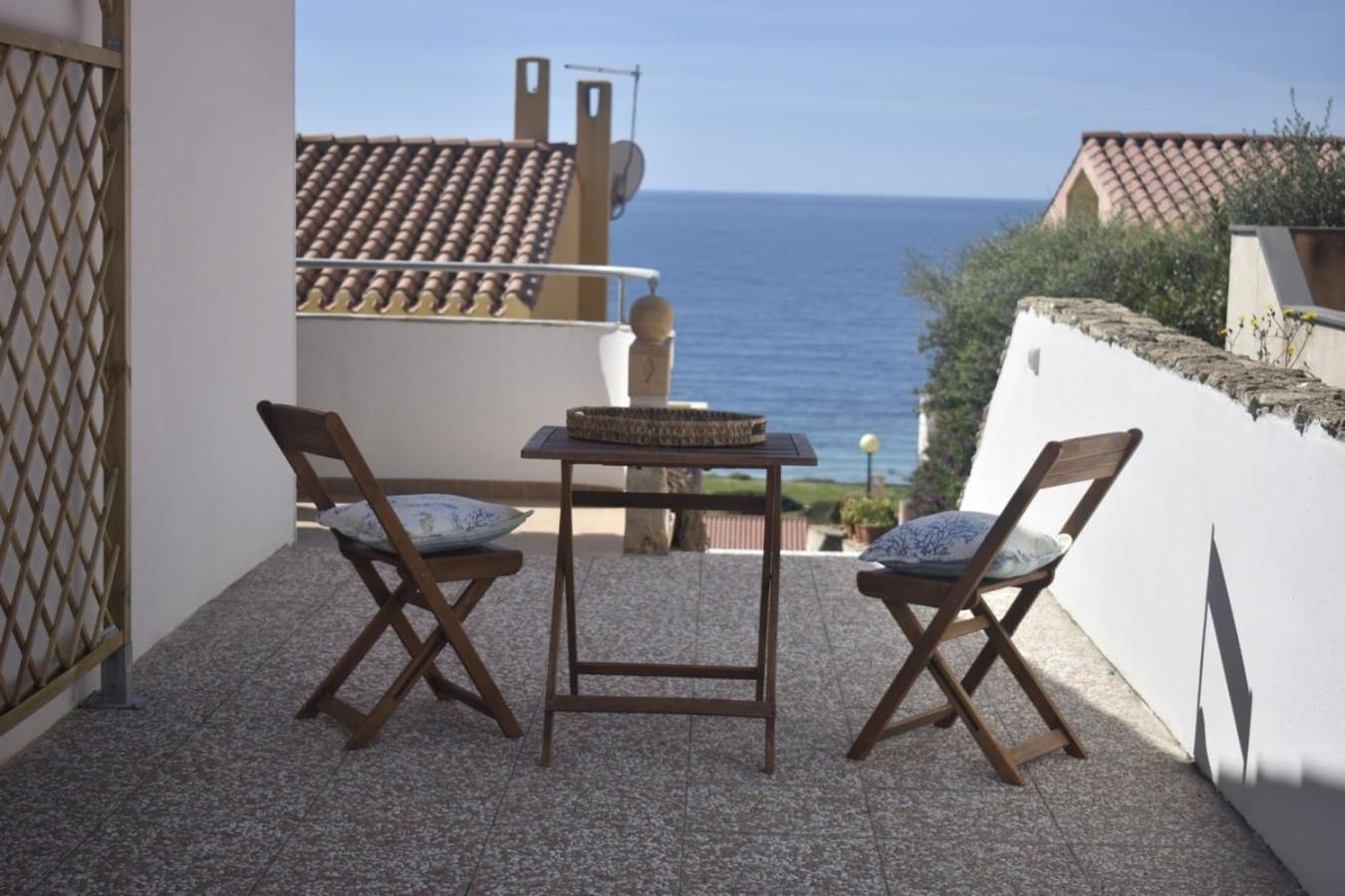 Casa Vacanze Funtana Meiga Cabras Ngoại thất bức ảnh